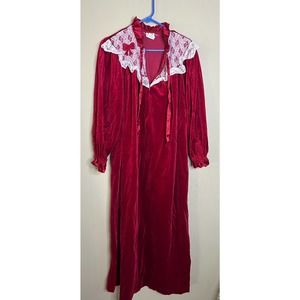 Maggie McQuade zip up robe Vtg